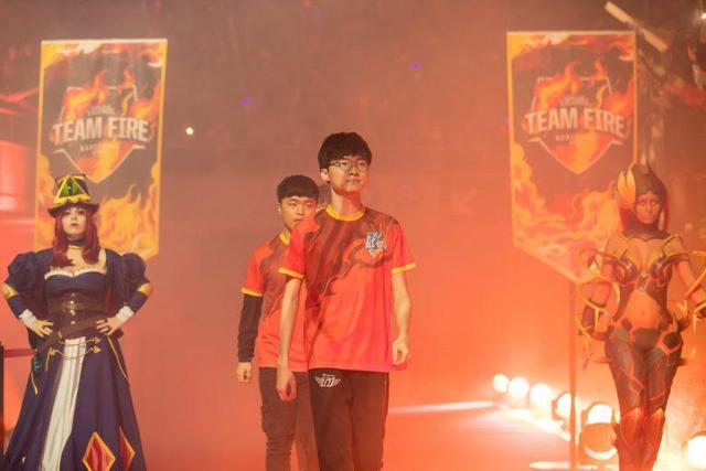 湖人在防守 湖人在防守